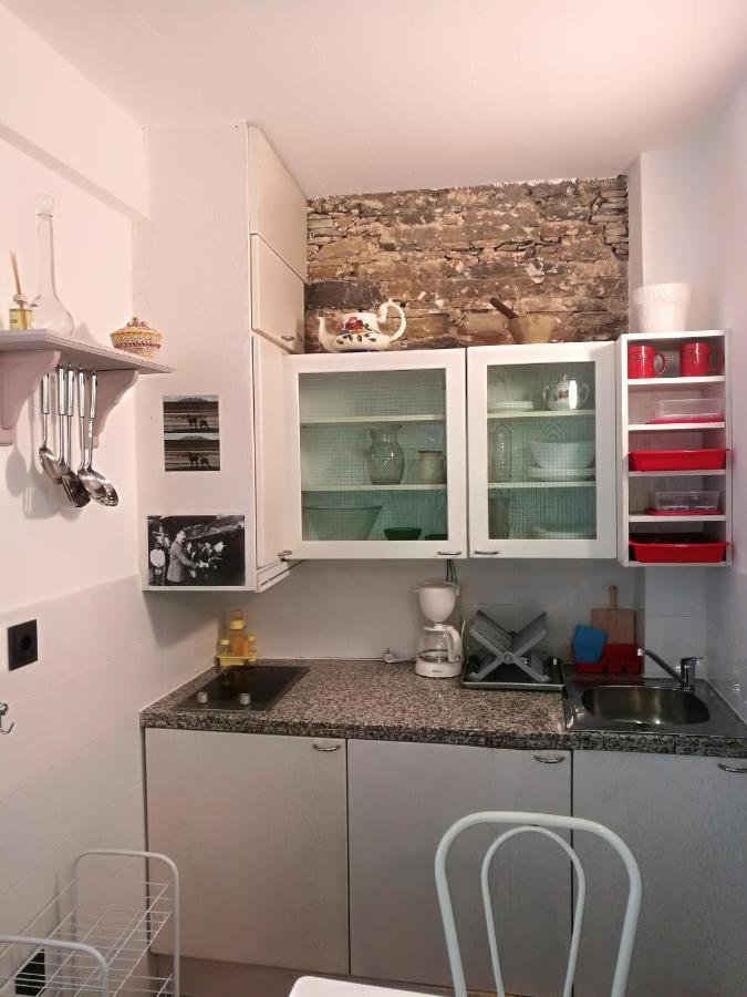 One Bedroom Appartement With Enclosed Garden And Wifi At Lourenza Bagian luar foto